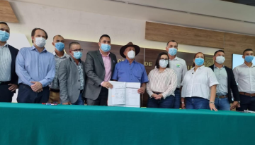 Se firman los primeros contratos con requisitos diferenciales para pequeños mineros en Colombia