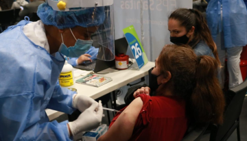 Vacunación COVID-19 empezará integración al programa regular en el país