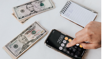 Aproveche la caída del peso: formas de invertir de forma segura en Estados Unidos resguardando el capital en tiempos de crisis