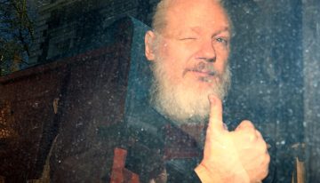 Assange se declarará culpable de un cargo de espionaje en EU, dice documento