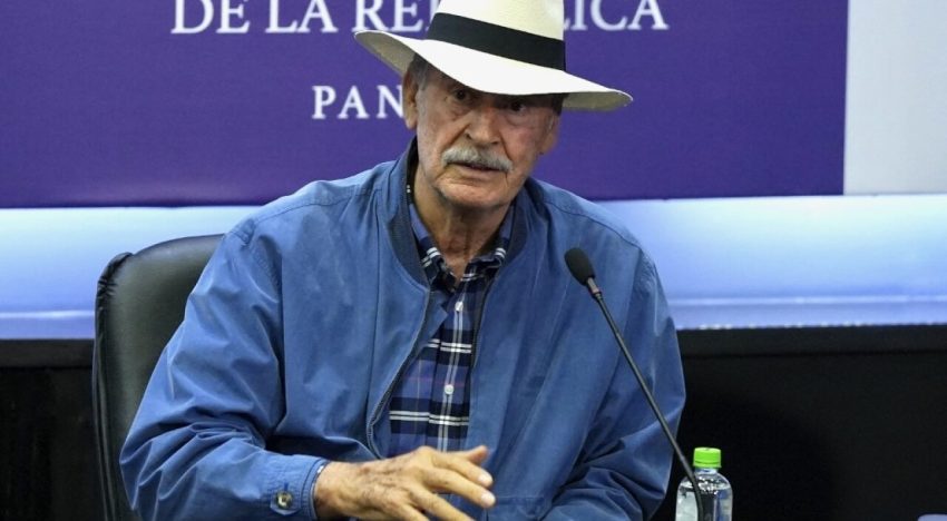 Vicente Fox viaja a Venezuela para las elecciones, pero no logra aterrizar