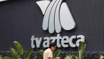 México pide desechar arbitraje iniciado por acreedores de TV Azteca