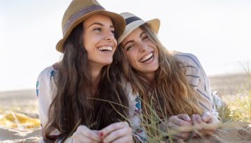 Jennifer Aaker, psicóloga de Standford: «Reír es como hacer ejercicio, meditar y practicar sexo, todo al mismo tiempo»