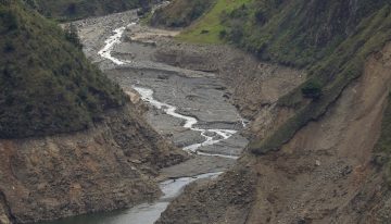 Ecuador enfrenta la peor sequía en seis décadas y devastadores incendios