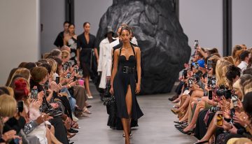 Michael Kors Collection tiene los looks atemporales y más elegantes de la primavera-verano 2025