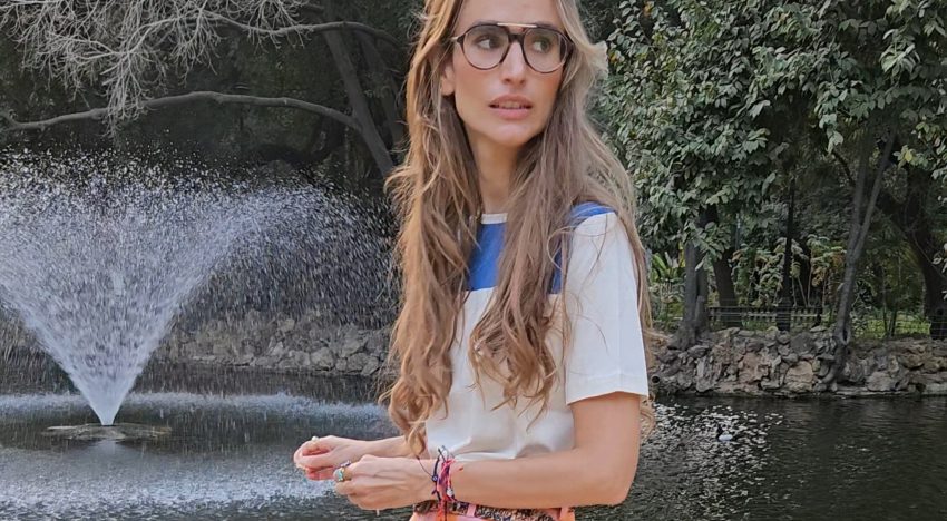 Alejandra Domínguez y su look de día de una marca española con aires retro