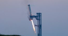 SpaceX logra recuperar en vuelo el propulsor de su megacohete Starship