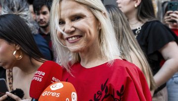 La falda de invitada boho de Eugenia Martínez de Irujo es la prenda más bonita que vas a ver hoy