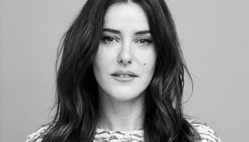 Lisa Eldridge, maquilladora de Lancôme: «Aplicar un sérum para el contorno de ojos evitará la necesidad de aplicar mucho corrector»