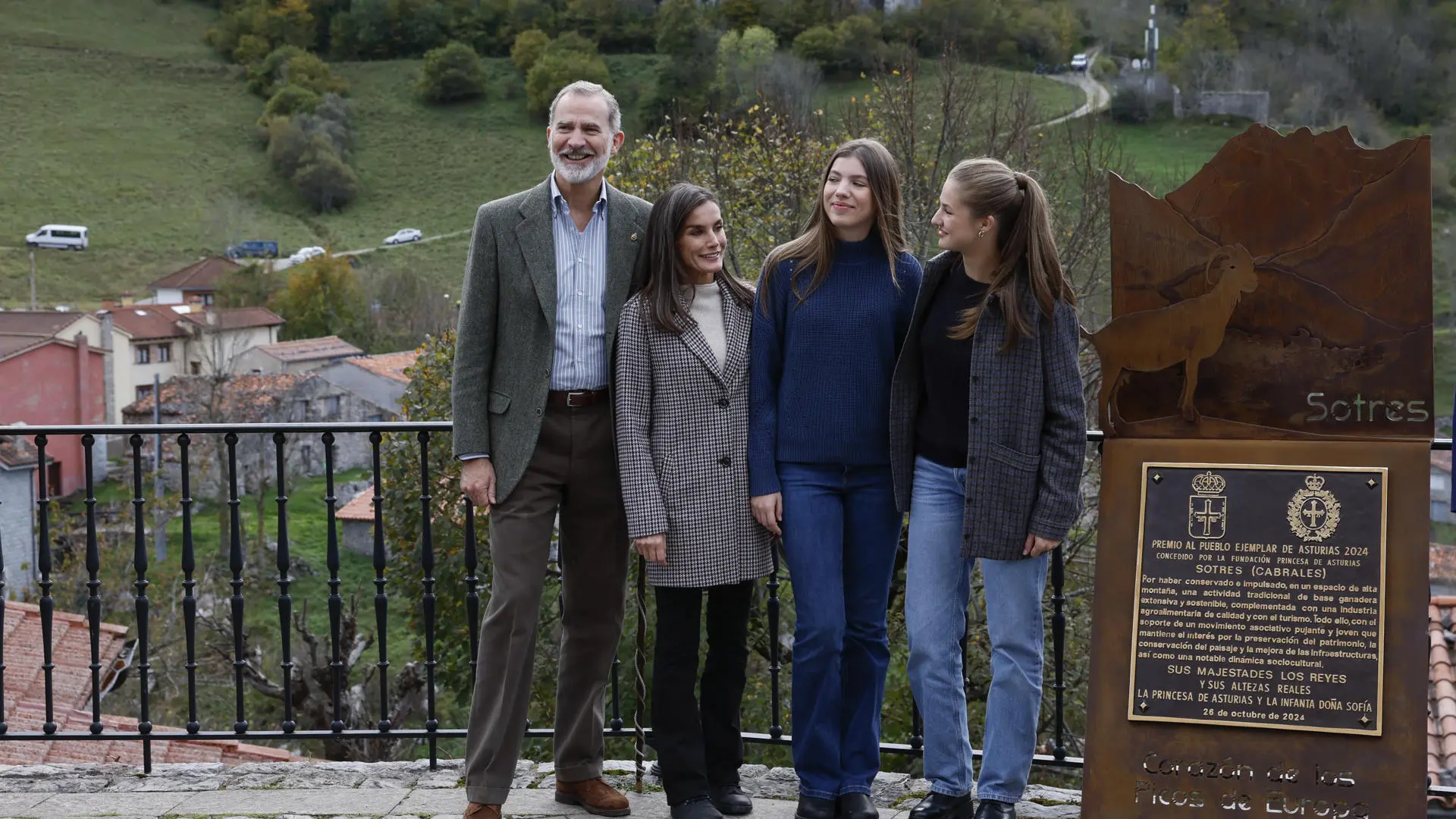 La divertida confusión y disculpa de Felipe VI a Leonor, el momento madre de Letizia… las anécdotas de la familia real en Sotres