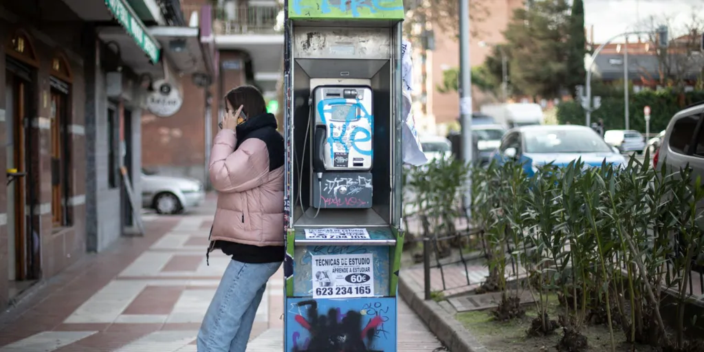 La brecha digital desaparece: el móvil e internet ya es esencial en todas las generaciones