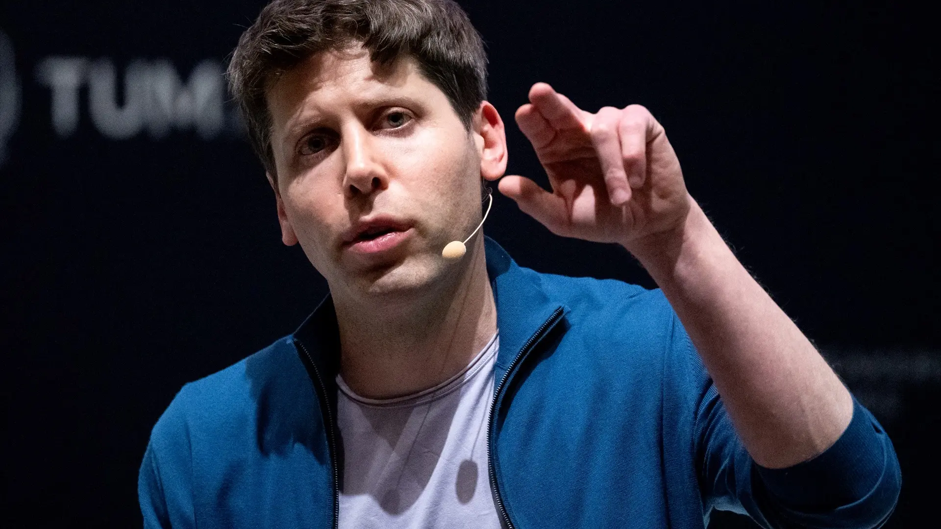 La 'super IA' para ChatGPT tendrá que esperar: Sam Altman desmiente enfadado el rumor sobre Orion