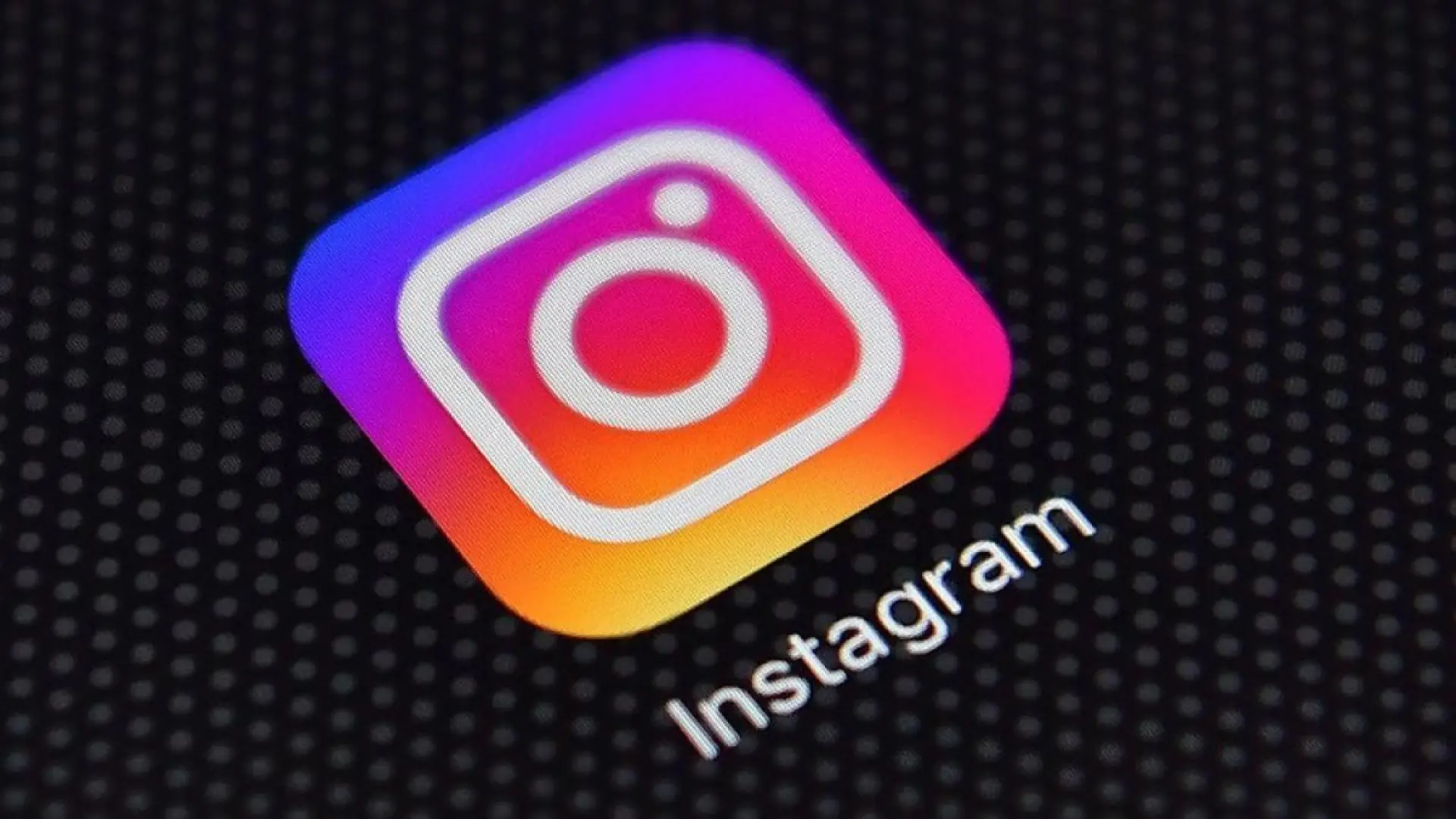 Instagram planea usar inteligencia artificial para identificar a adolescentes que mienten sobre su edad