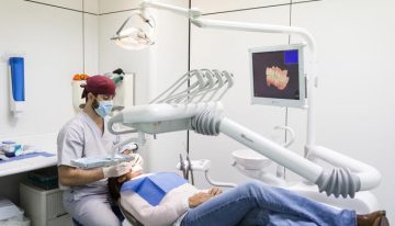 Unos 2 millones de personas se beneficiarán de la ley de salud bucodental de Catalunya