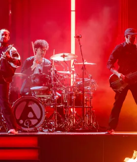 Imagen secundaria 2 - Linkin Park actuó en los Player Days