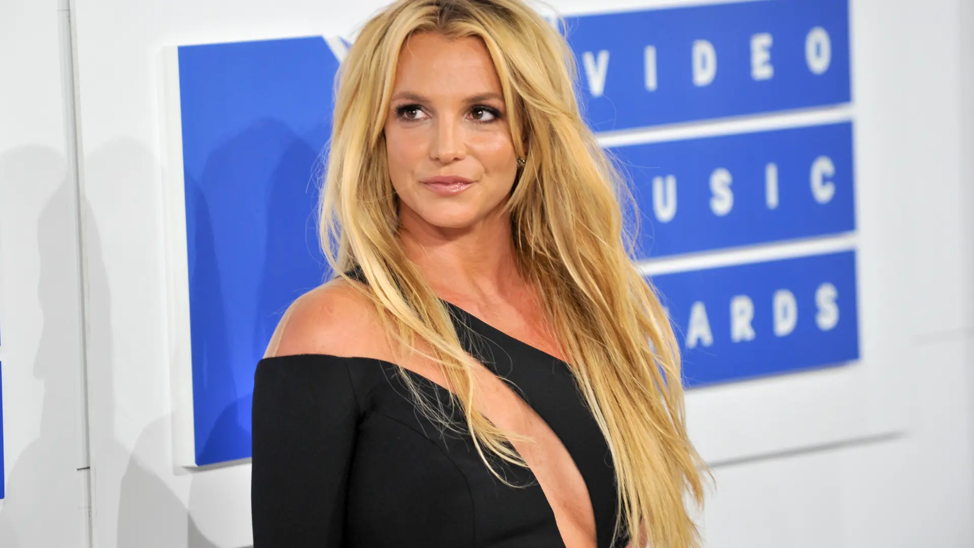 Britney Spears revela que se ha mudado a México