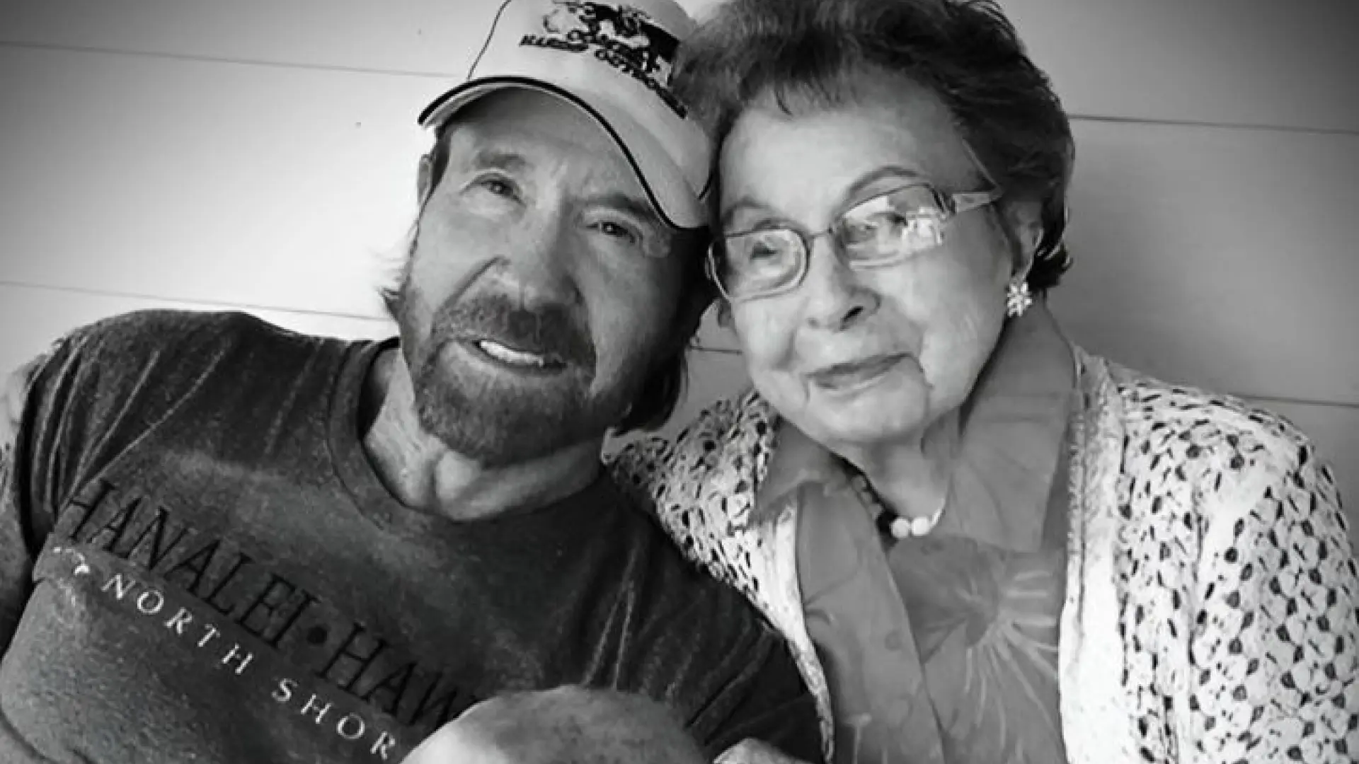 Muere la madre de Chuck Norris a los 103 años: "Me enseñó la importancia de la bondad"