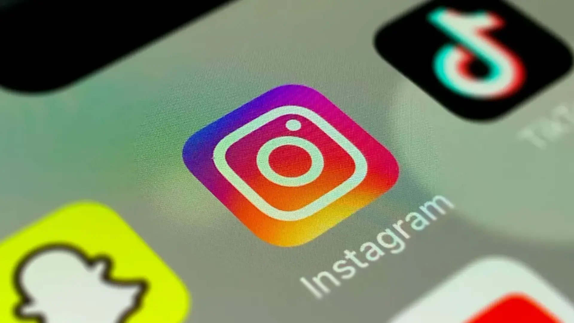 Las Cuentas de adolescente de Instagram llegan oficialmente a España: estas son sus limitaciones