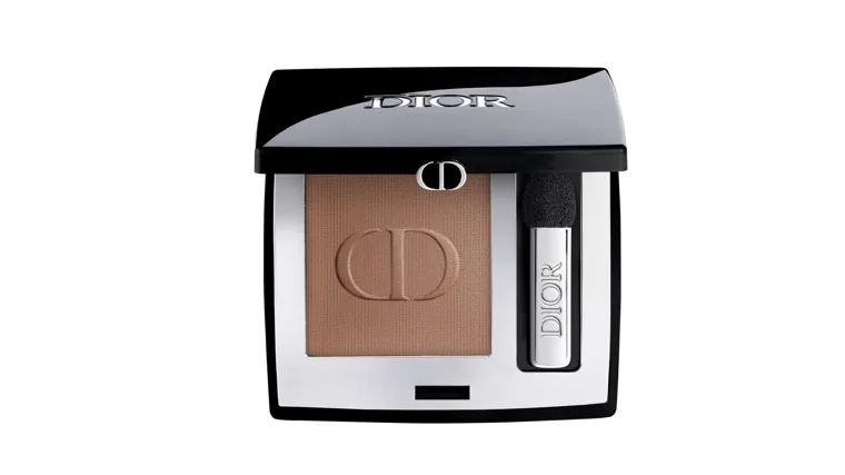 Sombras de ojos individual Diorshow Mono Couleur, tono 443 Cashmere.