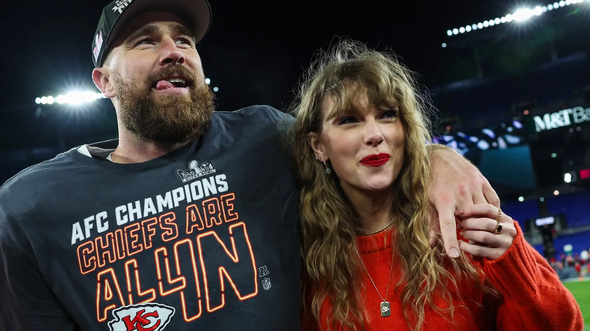 Travis Kelce inunda de regalos a Taylor Swift por su 35º cumpleaños