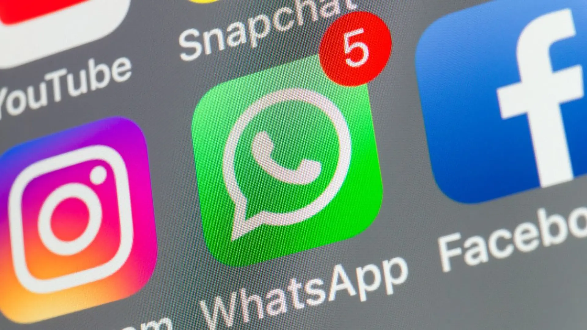 WhatsApp cambia en diciembre: descubre qué significan los tres nuevos iconos que llegan a la plataforma