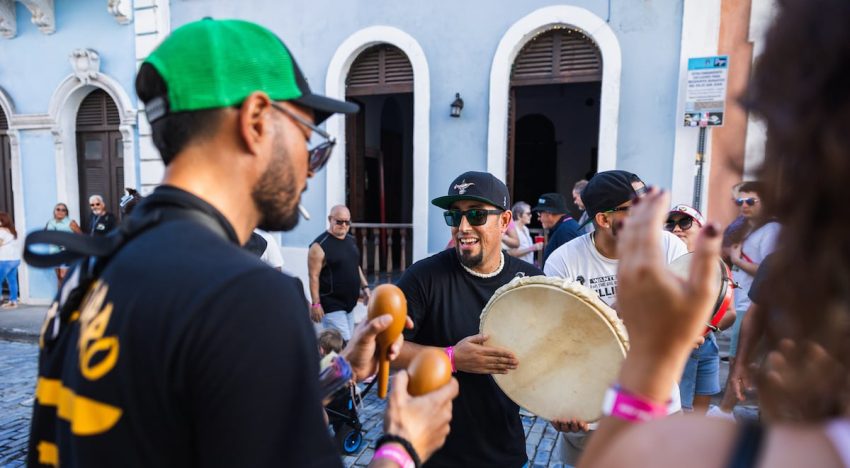 Pleneros de todo Puerto Rico se unen en la celebración más importante del año: “La plena nos corre por la sangre”