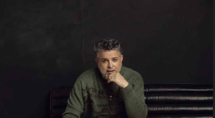 Luis Enrique celebra la incursión de artistas urbanos en la salsa, pero lanza una advertencia