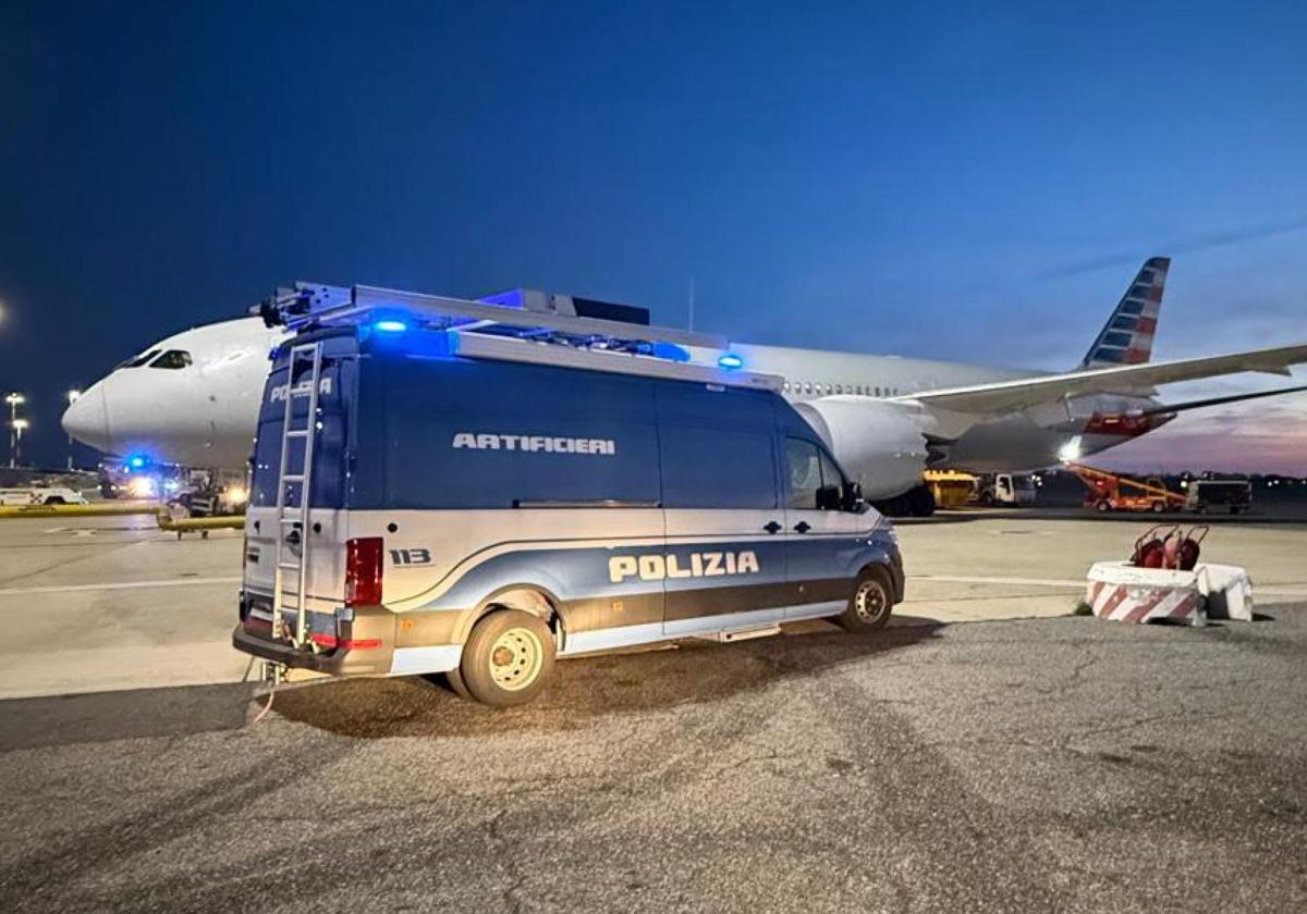 Aterriza de emergencia en Roma un avión escoltado por cazas militares por una falsa amenaza de bomba