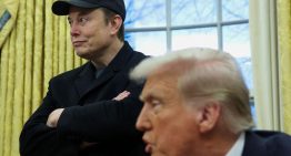 Trump y Musk ordenan a las agencias federales despedir a los empleados en periodo de prueba