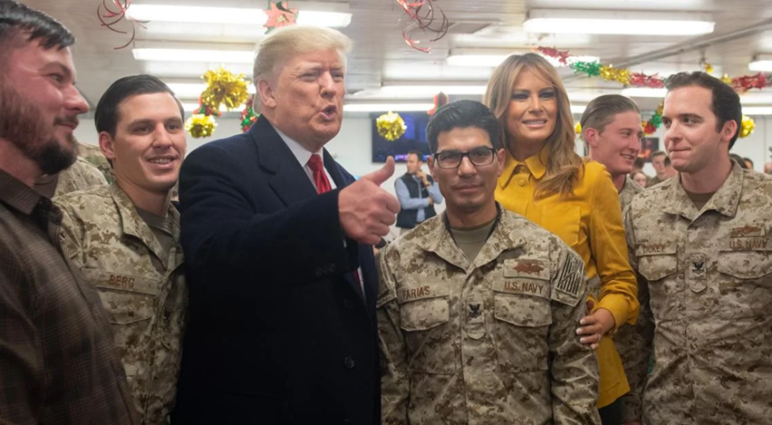 Una juez suspende el veto de Trump a las personas transgénero en el Ejército