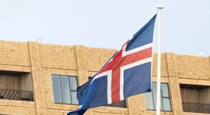 Dimite la ministra de Educación e Infancia de Islandia tras saberse que tuvo un hijo con un adolescente