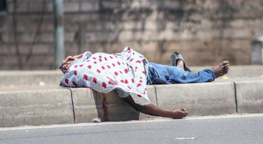 Mueren más de 20 personas tras chocar un autobús y un camión en el centro de Mozambique