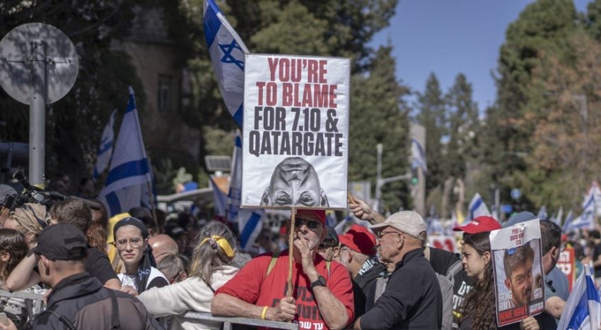 Miles de israelíes claman contra Netanyahu: «Tú tienes la culpa»