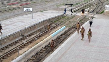 Hombres armados secuestran un tren con 400 personas en el suroeste de Pakistán