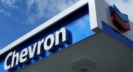 Trump le da oxígeno a Maduro: prorroga la licencia de Chevron