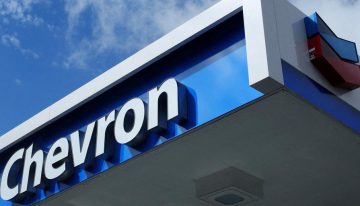 Trump le da oxígeno a Maduro: prorroga la licencia de Chevron