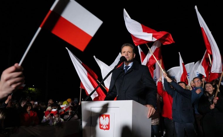 Tusk se juega la operatividad del Gobierno polaco