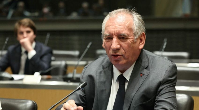 El escándalo de violencia sexual y pedofilia que salpica a Bayrou amenaza la estabilidad del Gobierno de Francia