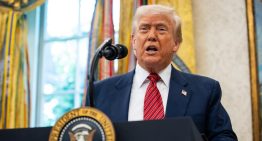 Trump llama «tonto» al presidente de la Fed tras la decisión de mantener los tipos de interés
