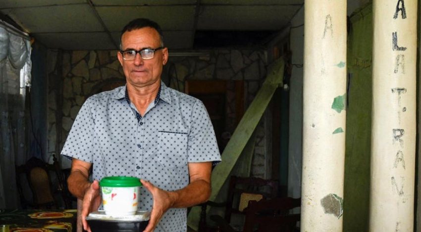 El opositor cubano J. D. Ferrer denuncia golpes y falta de alimentos tras su reingreso en la cárcel