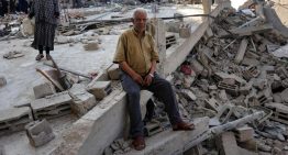 Israel afirma que 107 camiones de ayuda entraron en Gaza este jueves