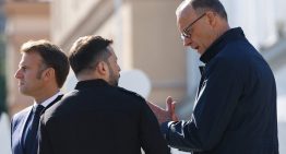 Merz, en su primera prueba de fuego en Ucrania, apremiado a pasar de las palabras a los hechos con el rearme