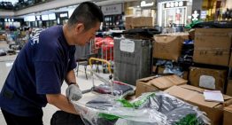 EE.UU. reducirá al 54% desde el 120% el arancel para los pequeños paquetes procedentes de China