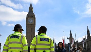 La Policía detiene a ocho personas por terrorismo en Reino Unido en dos líneas de investigación separadas