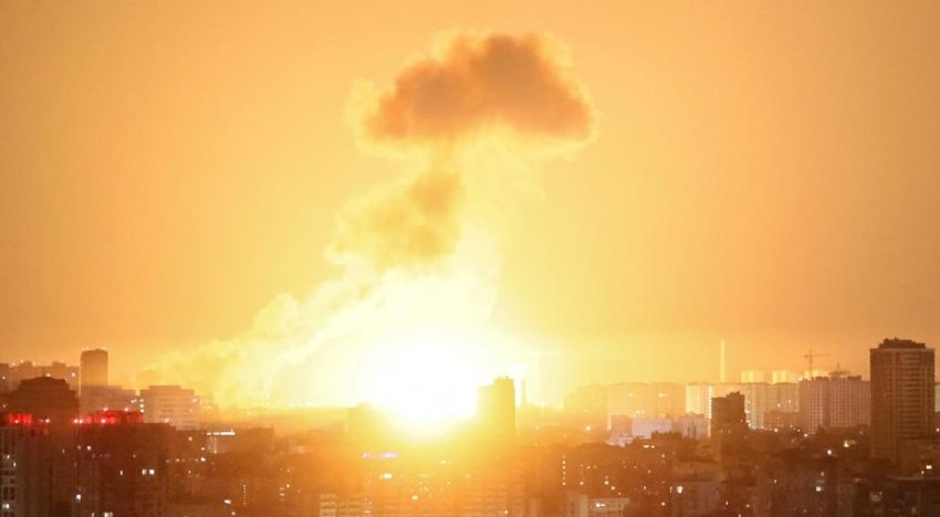 Ucrania acusa a Rusia de lanzar más de cien drones pese a la propuesta de Kiev para un alto el fuego de 30 días