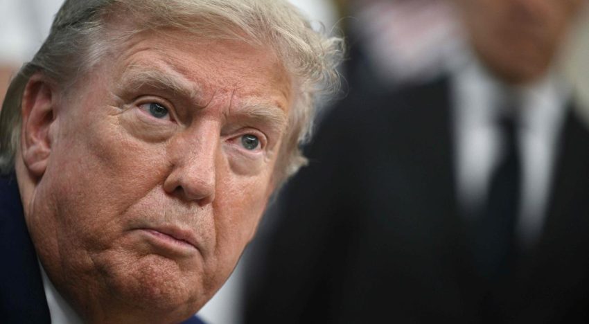 Trump dice que «un cambio de régimen en Irán es posible»