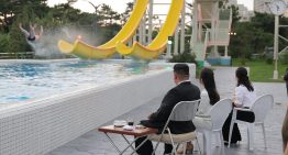 Toboganes, piscinas y sombrillas junto al mar: Corea del Norte abre un complejo turístico «sin igual»