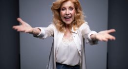 “Un tiro por la culata” se estrena con enredos, secretos y mucha puntería fallida