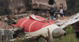 Air India investiga fallos en el motor y el tren de aterrizaje del avión siniestrado y estudia dejar en tierra sus Boeing 787