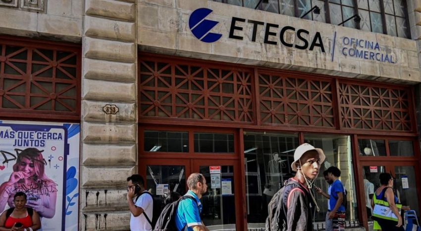 Un joven cubano denuncia que el paro estudiantil por el 'tarifazo' de internet móvil, se detuvo por la «represión»